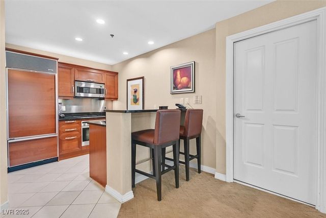 135 East Harmon Avenue 1401, Las Vegas, NV 89109