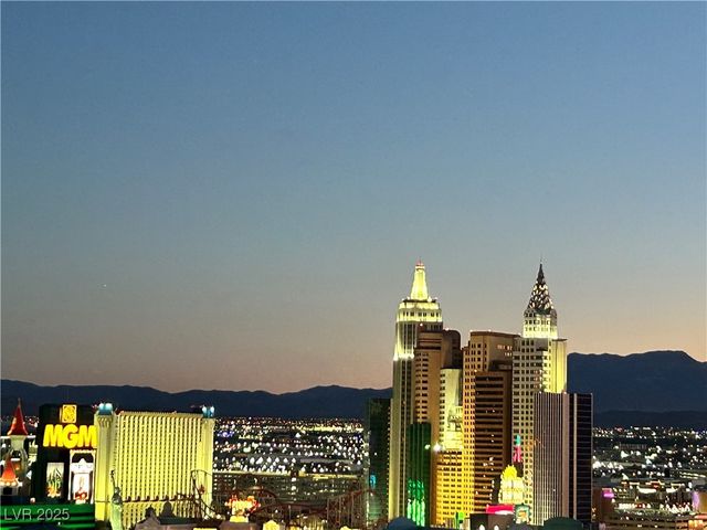 135 East Harmon Avenue 1401, Las Vegas, NV 89109