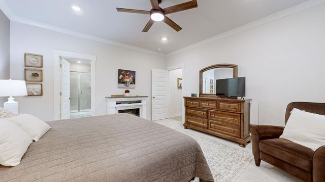2669 Augusta Trace Dr, Columbia, TN 38401