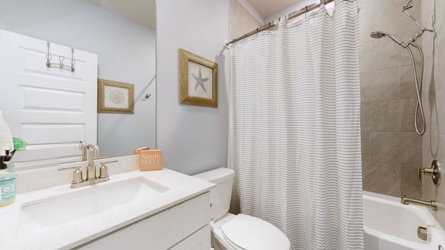 2669 Augusta Trace Dr, Columbia, TN 38401