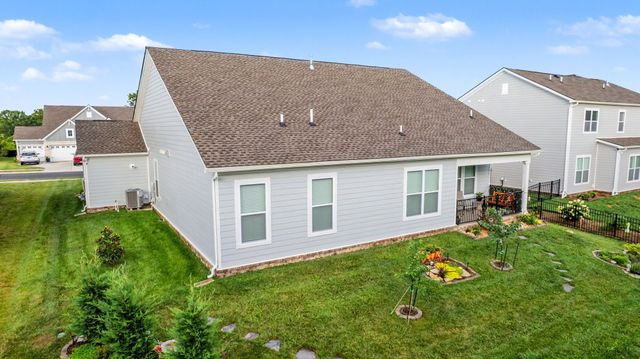 2669 Augusta Trace Dr, Columbia, TN 38401