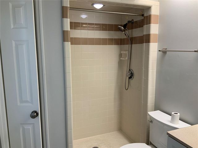 200 BRYAN STREET, Eustis, FL 32726