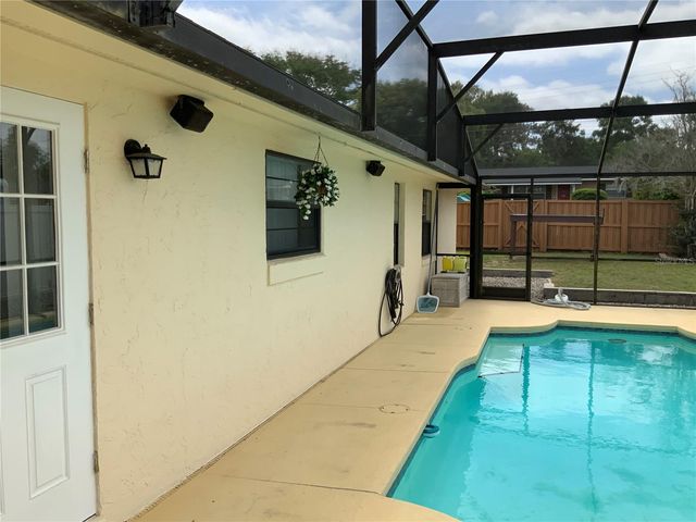 200 BRYAN STREET, Eustis, FL 32726