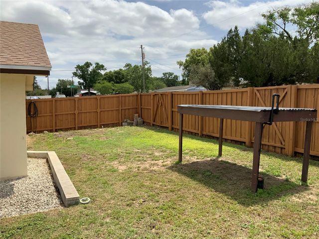 200 BRYAN STREET, Eustis, FL 32726