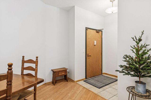 2265 Youngman Avenue 403E, Saint Paul, MN 55116