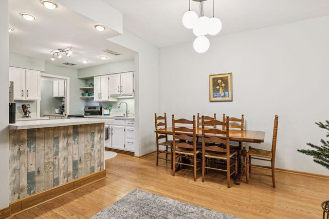 2265 Youngman Avenue 403E, Saint Paul, MN 55116