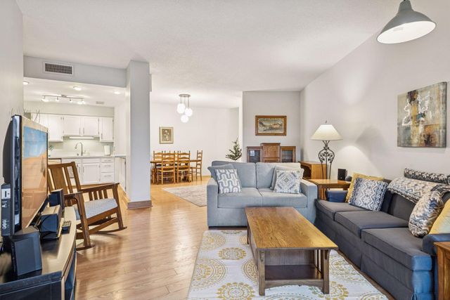 2265 Youngman Avenue 403E, Saint Paul, MN 55116