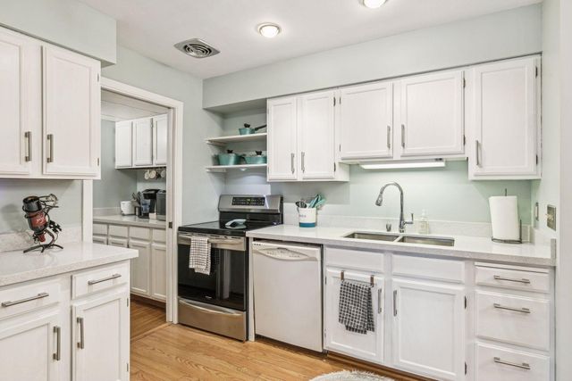 2265 Youngman Avenue 403E, Saint Paul, MN 55116