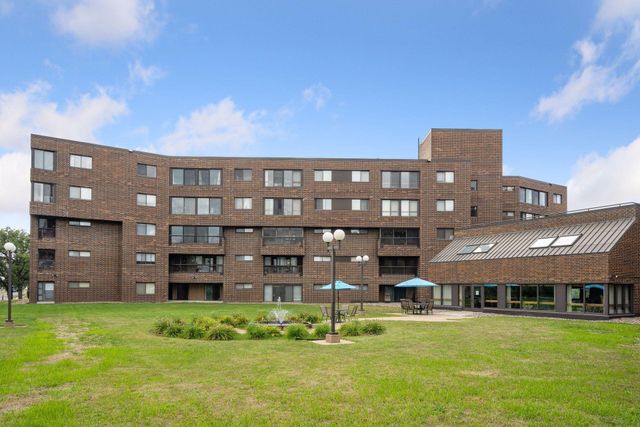 2265 Youngman Avenue 403E, Saint Paul, MN 55116