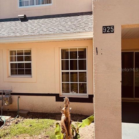 925 N REMBRANDT WAY 104, Inverness, FL 34453