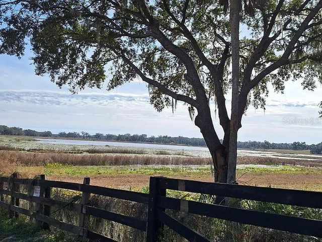 925 N REMBRANDT WAY 104, Inverness, FL 34453