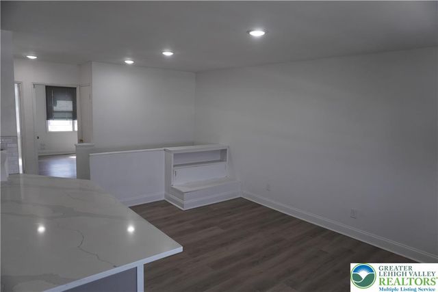 2306 3rd, Wilson Boro, PA 18042