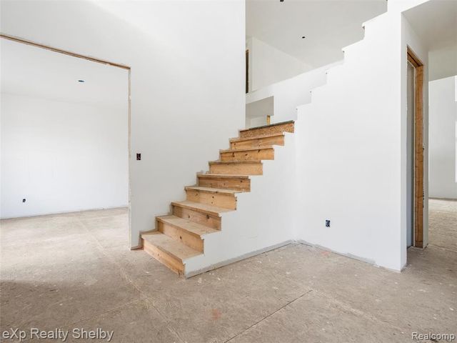 1051 E Avon Road, Rochester Hills, MI 48307