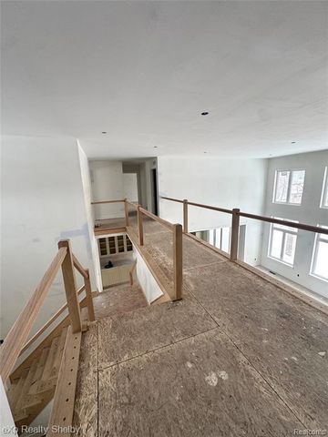 1051 E Avon Road, Rochester Hills, MI 48307