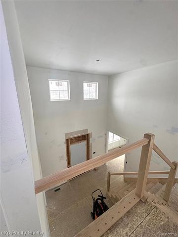 1051 E Avon Road, Rochester Hills, MI 48307