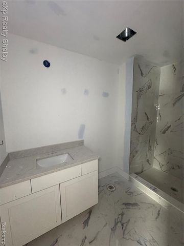 1051 E Avon Road, Rochester Hills, MI 48307