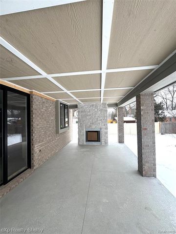 1051 E Avon Road, Rochester Hills, MI 48307