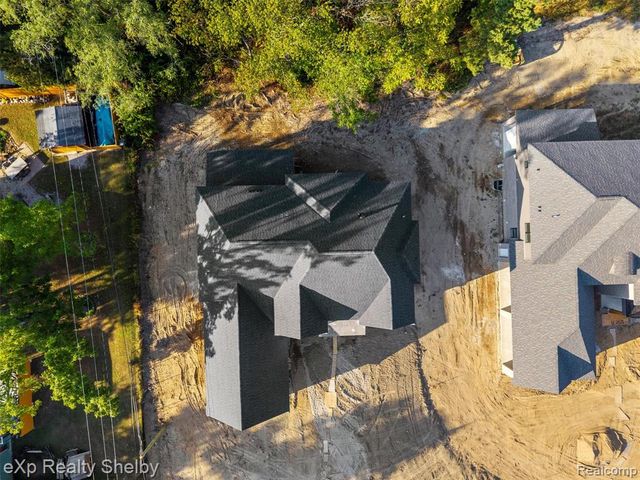 1051 E Avon Road, Rochester Hills, MI 48307