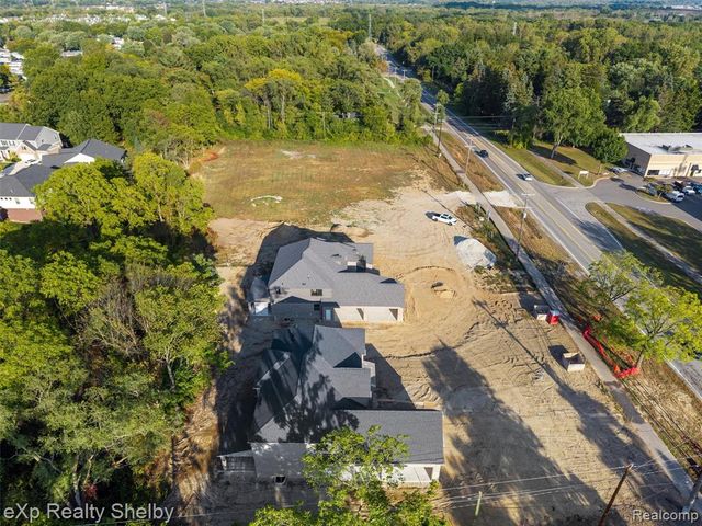 1051 E Avon Road, Rochester Hills, MI 48307