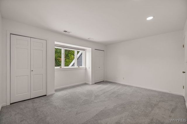 3104 East River Road, Grand Island, NY 14072