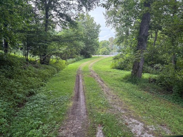 650 Ky 3085, Flat Lick, KY 40935