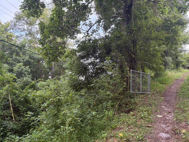 650 Ky 3085, Flat Lick, KY 40935