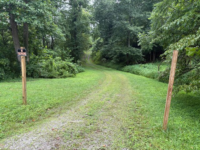 650 Ky 3085, Flat Lick, KY 40935