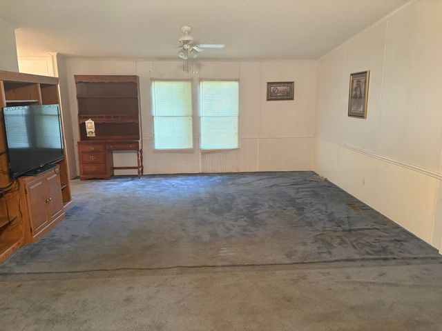 650 Ky 3085, Flat Lick, KY 40935