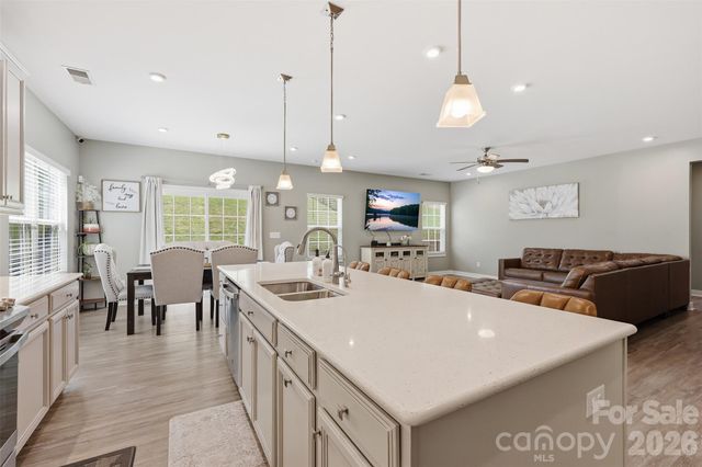 10258 Paper Birch Drive, Charlotte, NC 28215