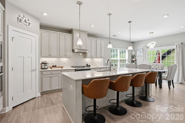 10258 Paper Birch Drive, Charlotte, NC 28215