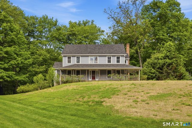 131 Hanover Road, Newtown, CT 06470
