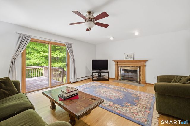 131 Hanover Road, Newtown, CT 06470