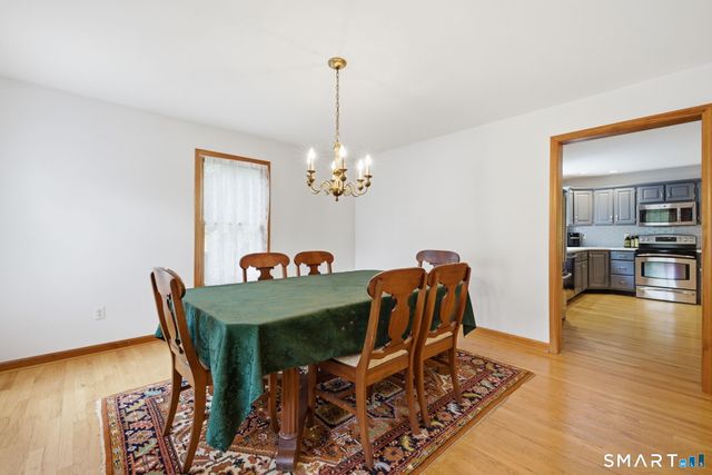 131 Hanover Road, Newtown, CT 06470