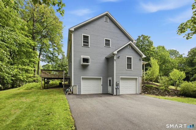 131 Hanover Road, Newtown, CT 06470