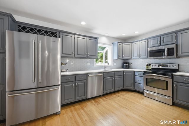 131 Hanover Road, Newtown, CT 06470
