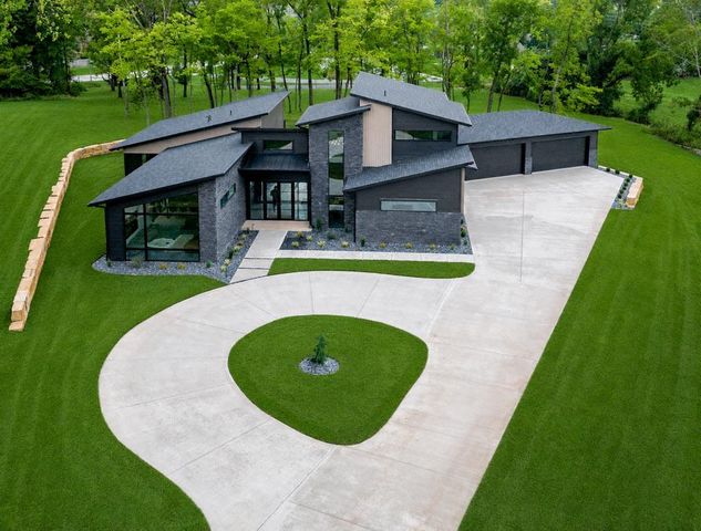 861 Bantry Court, Nixa, MO 65714