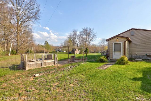 9975 Tuscola Road, Clio, MI 48420