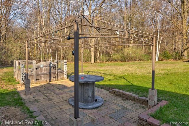 9975 Tuscola Road, Clio, MI 48420