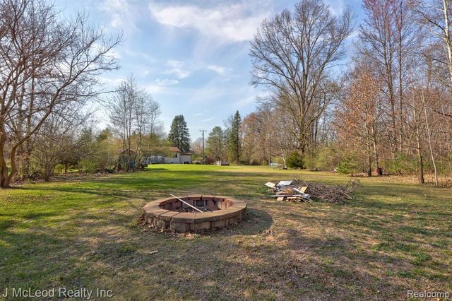 9975 Tuscola Road, Clio, MI 48420