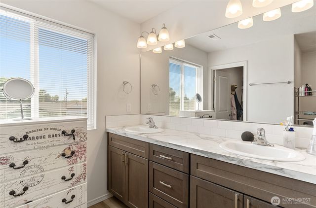 414 N Washington Street, Moses Lake, WA 98837