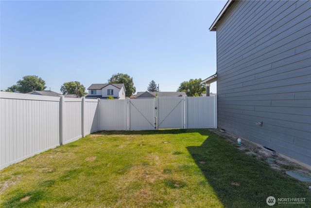 414 N Washington Street, Moses Lake, WA 98837