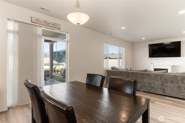 414 N Washington Street, Moses Lake, WA 98837