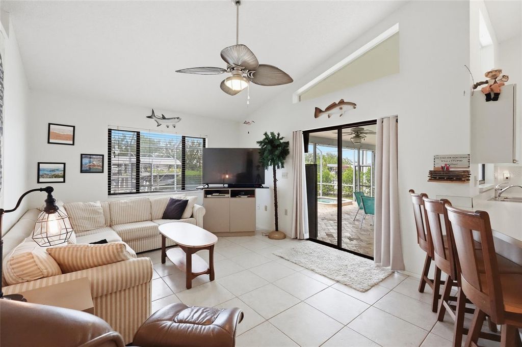 Image 23 of property listing at 4523 4TH AVENUE NE, Bradenton, FL 34208