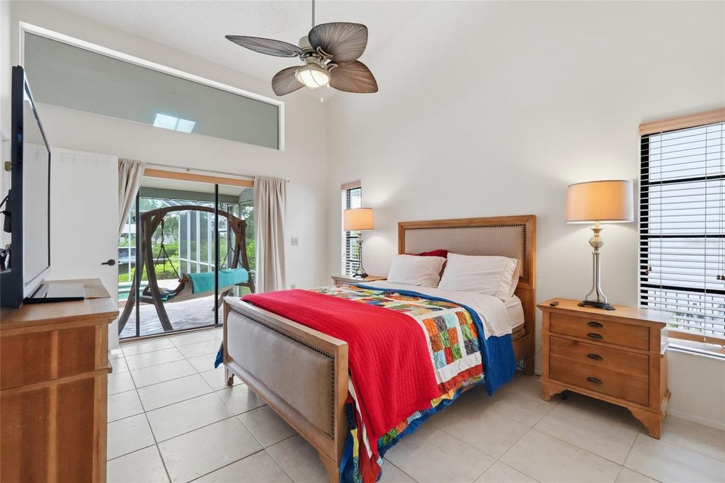 Image 26 of property listing at 4523 4TH AVENUE NE, Bradenton, FL 34208