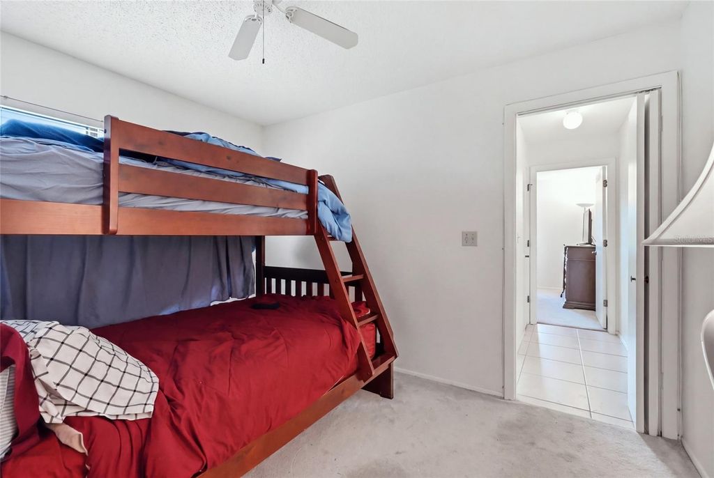Image 38 of property listing at 4523 4TH AVENUE NE, Bradenton, FL 34208