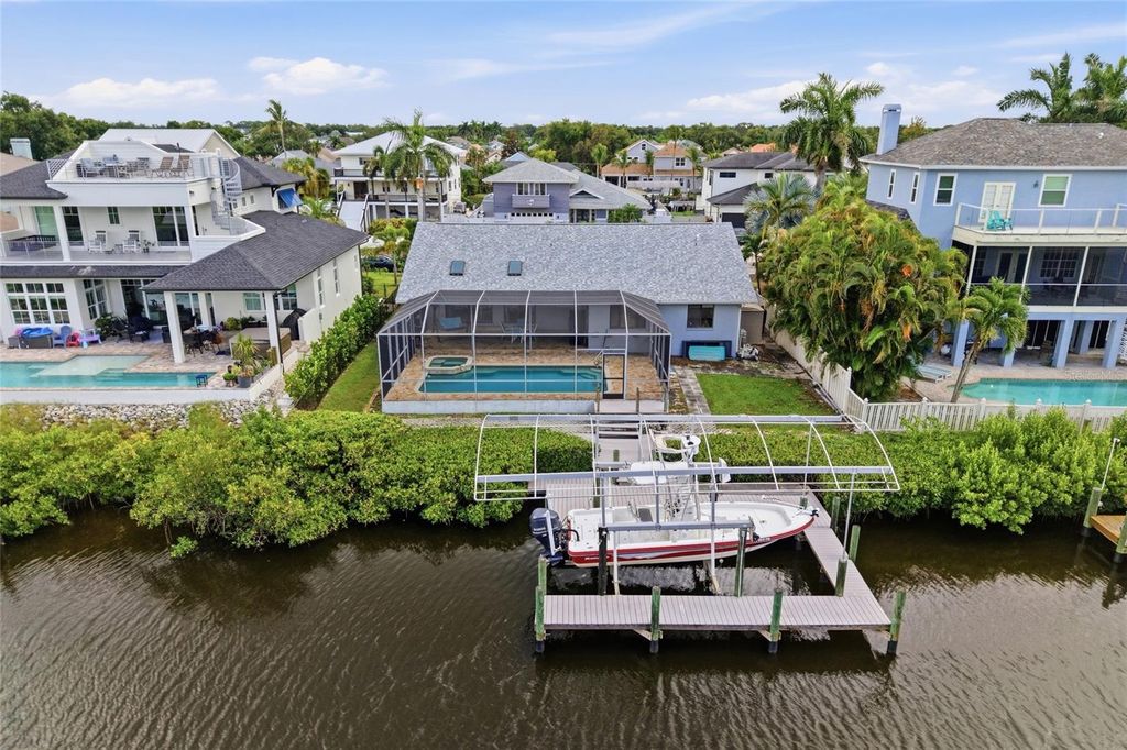 Image 54 of property listing at 4523 4TH AVENUE NE, Bradenton, FL 34208