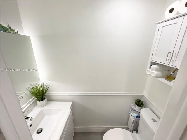 1502 NW 90th Way 1502, Pembroke Pines, FL 33024