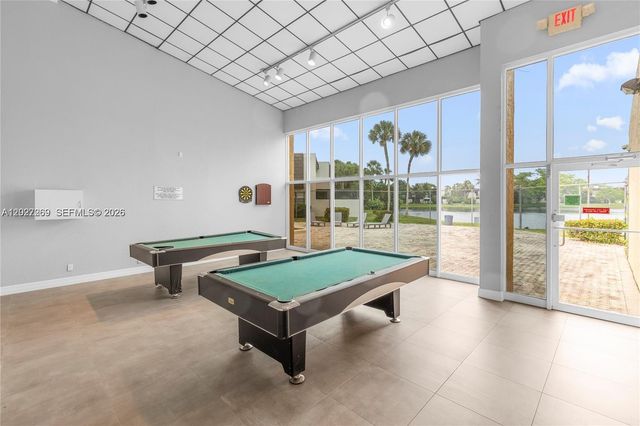 1502 NW 90th Way 1502, Pembroke Pines, FL 33024
