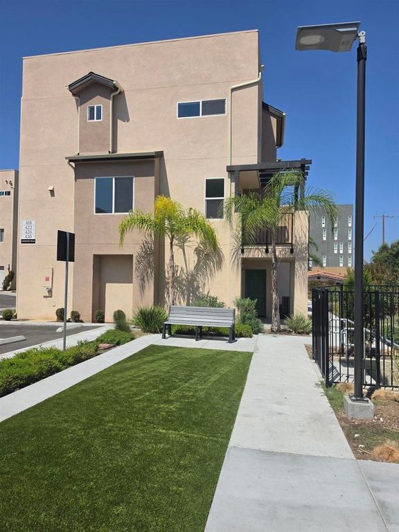 430 Creekside Circle, San Diego, CA 92114 — exterior