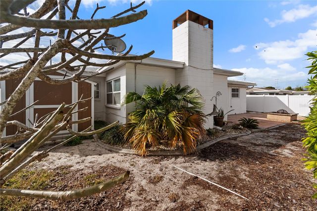 13565 86TH AVENUE, Seminole, FL 33776